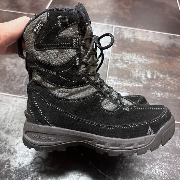 Vasque Womens Insulated Leather Snow Boots 7807 Size 7M Black Ultradry - Picture 1 of 9